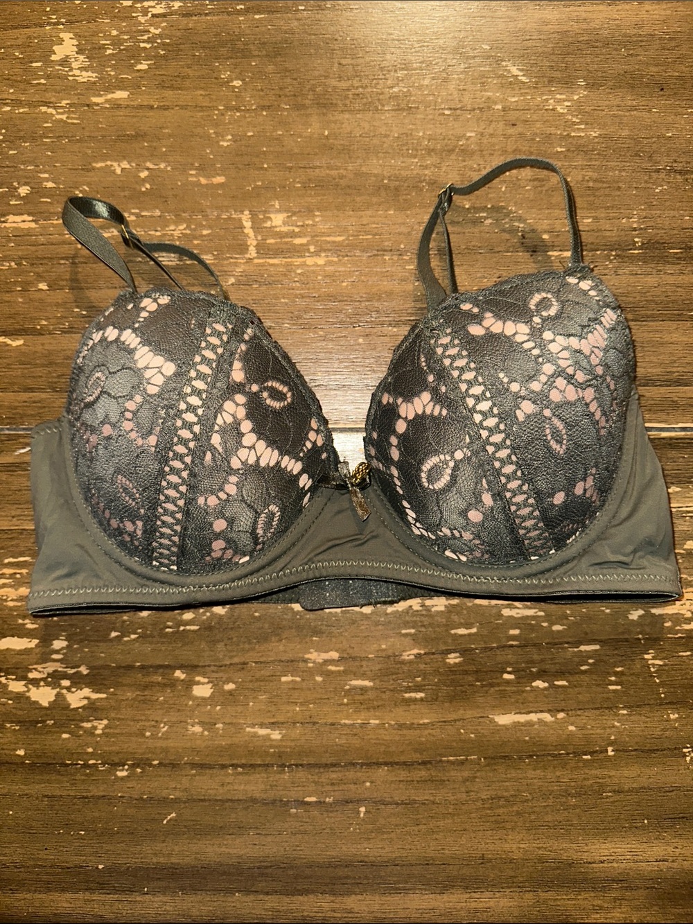 Daisy Fuentes push up bra 34B*